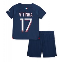 Camiseta Paris Saint-Germain Vitinha Ferreira #17 Primera Equipación para niños 2023-24 manga corta (+ pantalones cortos)